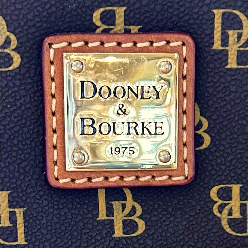 Dooney & Bourke Purse